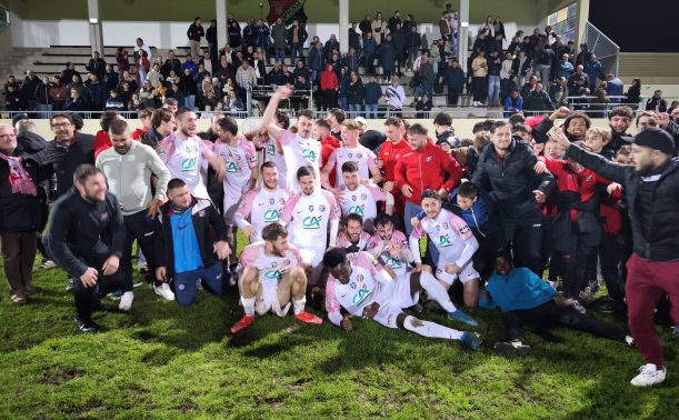 La joie des Lapalissois après leur qualification pour le 7e tour de la Coupe de France.